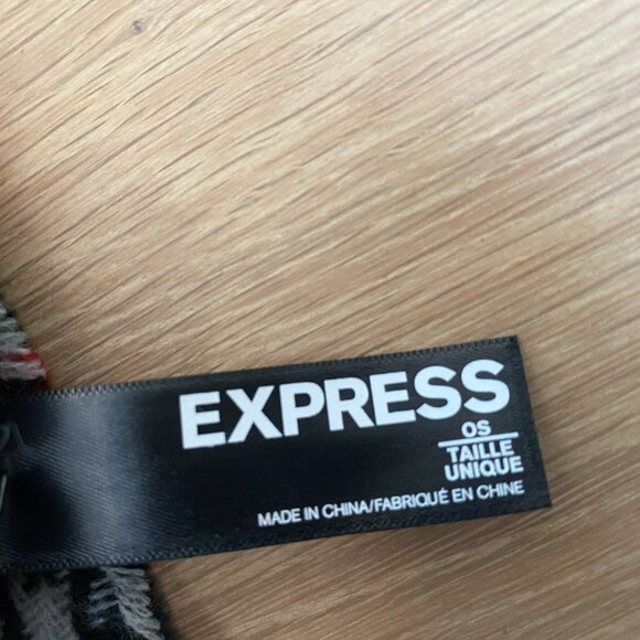 ππ HOST PICK ππ Express Reversible Houndstooth and Plaid Blanket Scarf - Picture 4 of 6